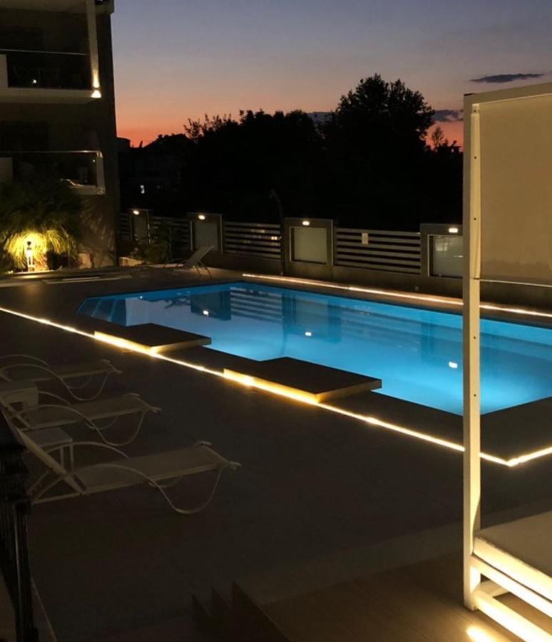 Galaxy City Hotel Limenas  Bagian luar foto